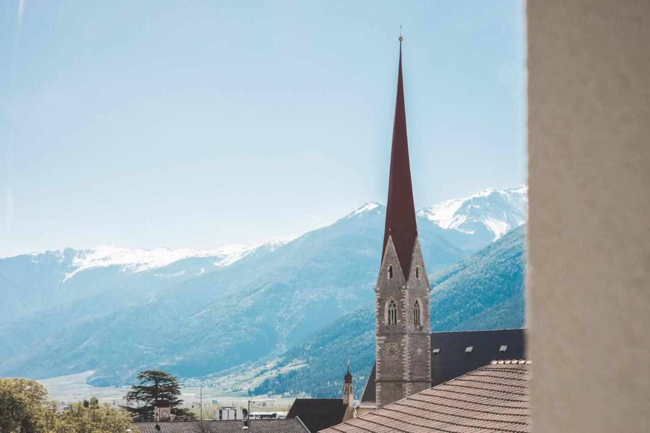 Residence Schnatzhof Schlanders Buitenkant foto